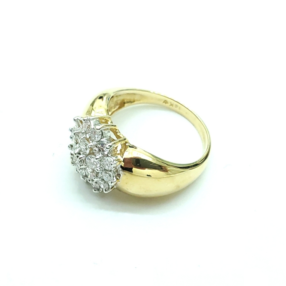 Solid 14k Gold Diamond Cluster Ring 7 - image 1